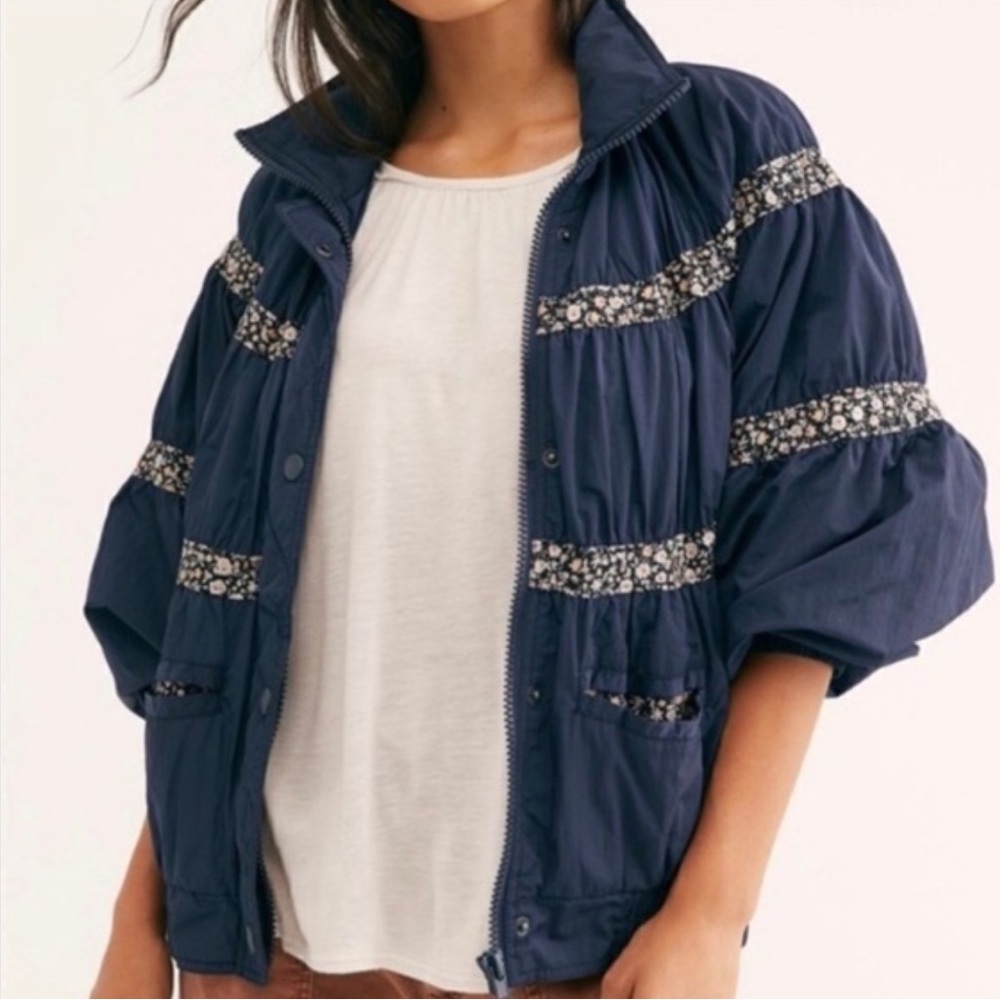 Free people We the free on my mind bomber Jacket with Floral Accents size Large